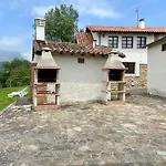 Casa De Aldea La Maestra Apartment Arriondas