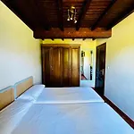 Casa De Aldea La Maestra Apartment *
