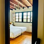 Casa De Aldea La Maestra