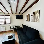 Casa De Aldea La Maestra Arriondas