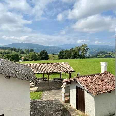Casa De Aldea La Maestra