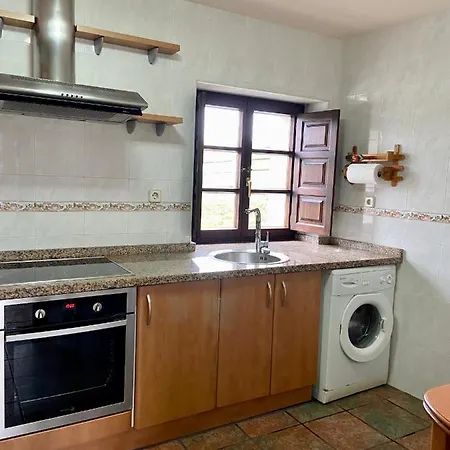 Casa De Aldea La Maestra