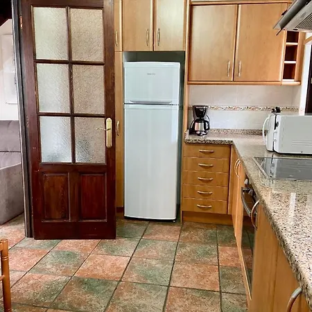 Casa De Aldea La Maestra *