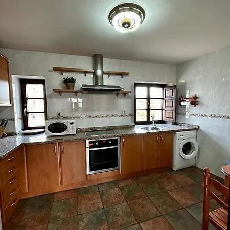 Casa De Aldea La Maestra Appartement