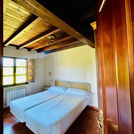 Casa De Aldea La Maestra Апартаменты *