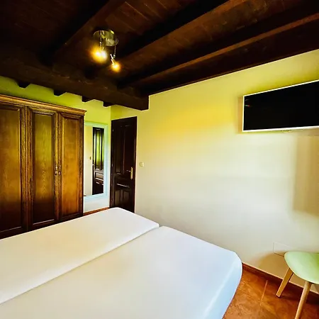 Casa De Aldea La Maestra Appartement